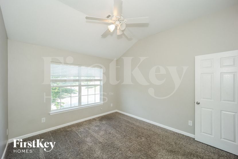 Building Photo - 7864 Wrotham Cir