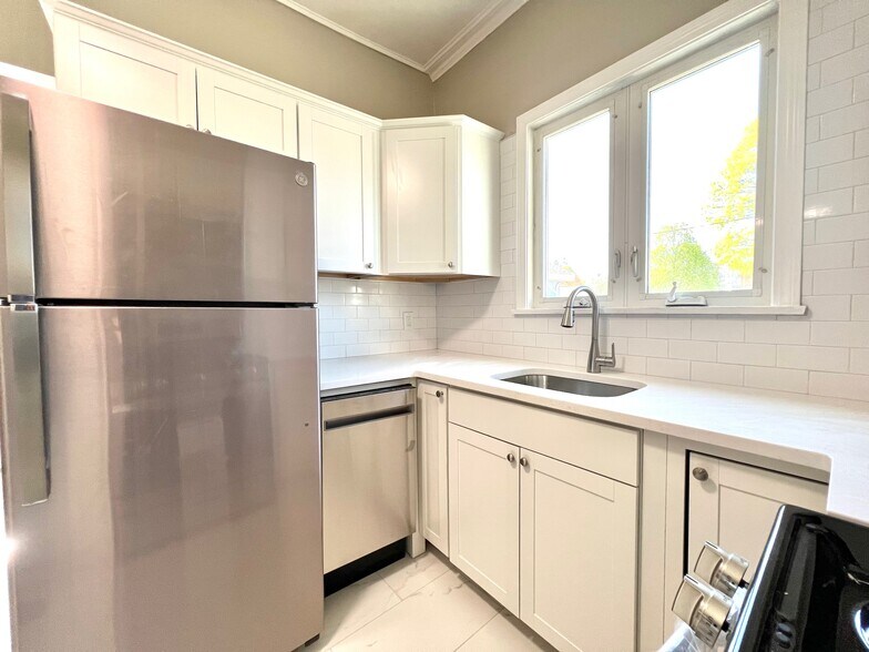 Kithcen - 6 Holland St