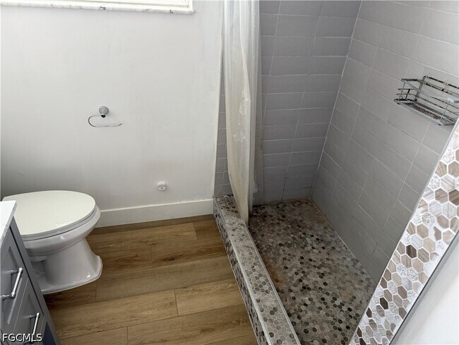 Building Photo - 1463 Tanglewood Pkwy