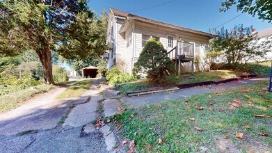 Building Photo - 3 bedroom, 1 1/2 bath in Mansfield!