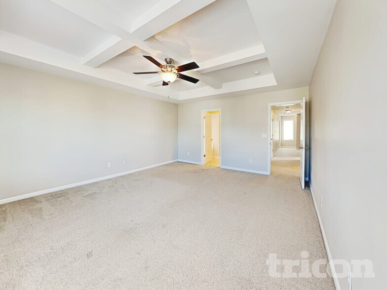 Building Photo - 447 Knothole Ln