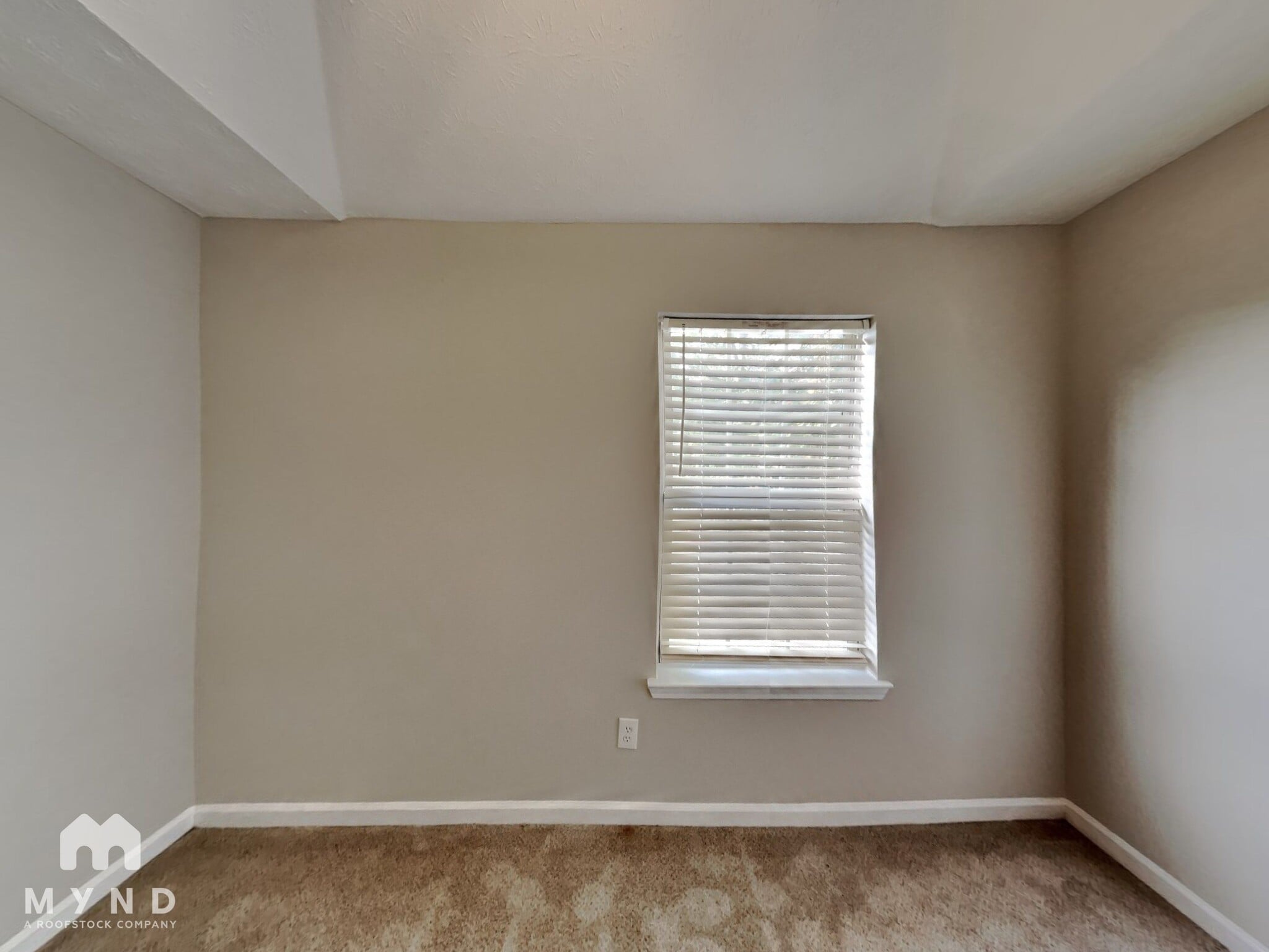 Building Photo - 1685 Camden Forrest Way