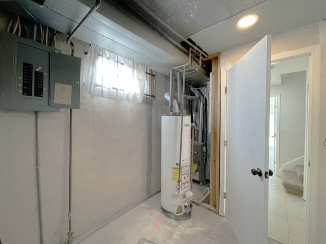 Building Photo - 7104 Orchard Ct