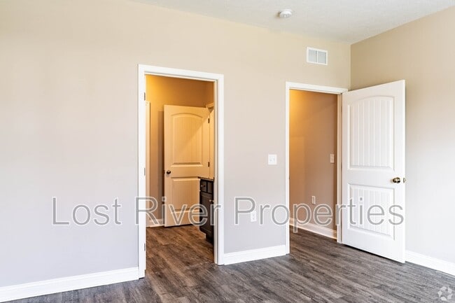 Building Photo - 4563 Wal Valley Way