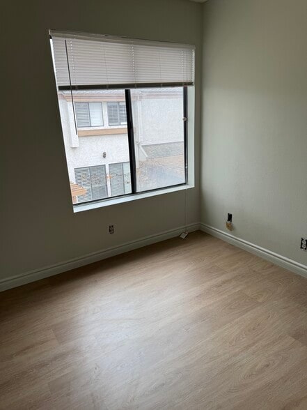 2nd Bathroom - 819 S Golden West Ave