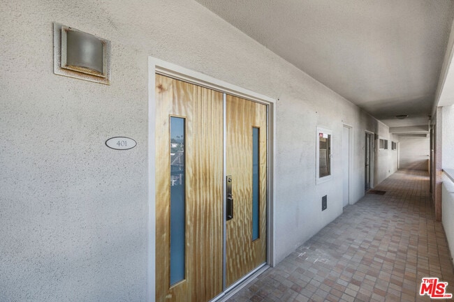 Building Photo - 801 Ocean Ave