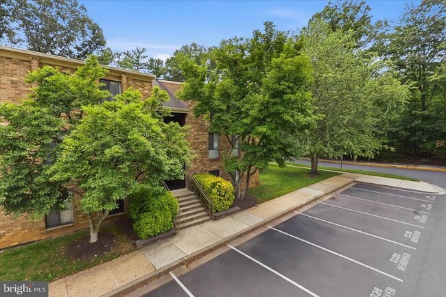 Building Photo - 2339 Freetown Ct