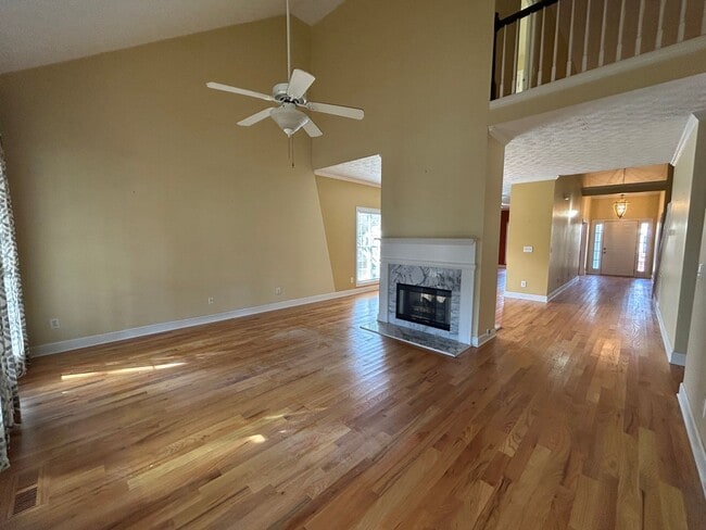 Building Photo - **ASK HOW YOU CAN MOVE IN WITH NO SECURITY DEPOSIT**111 Hanbury Lane - 4 BD, 2.5 BA Home in the A...