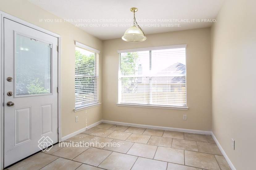 Building Photo - 10714 Estelle Cir