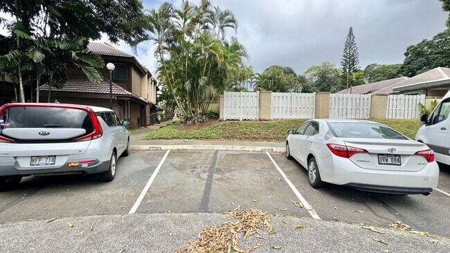 Building Photo - Available NOW - 4 BED, 2.5 BATH w/ 2 PARKING in Haiku Gardens (Kaneohe)