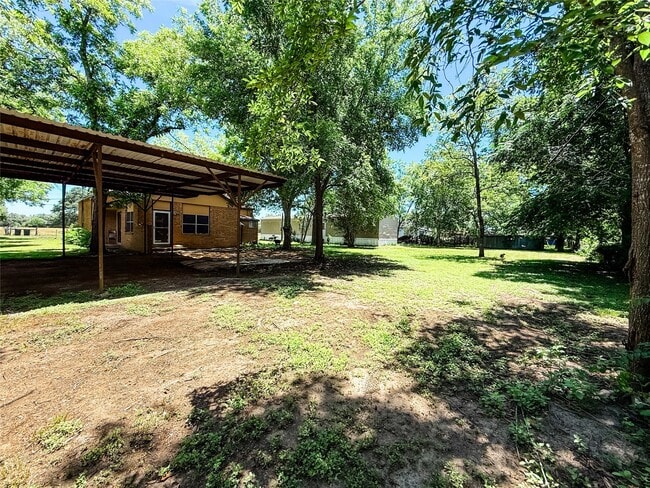 Building Photo - 102 Besch Wilburn Ln