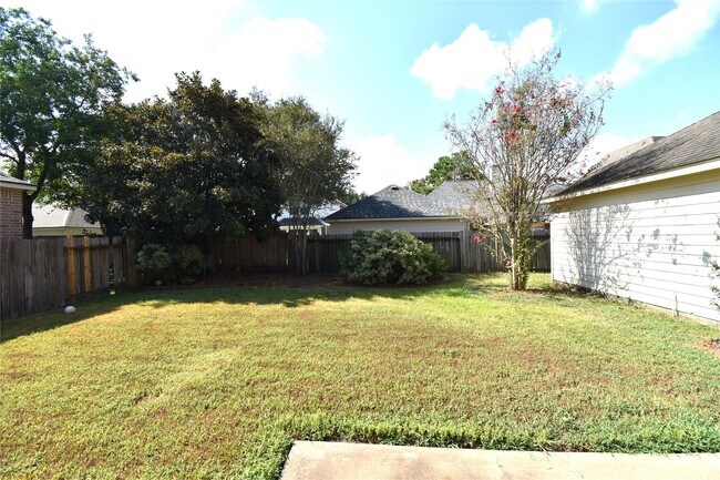 Building Photo - 17523 Driftwood Prairie Ln