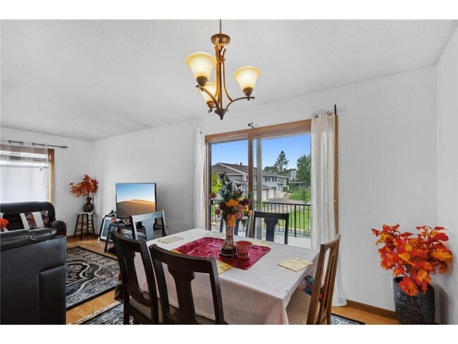 Building Photo - 14797 Lower Endicott Way