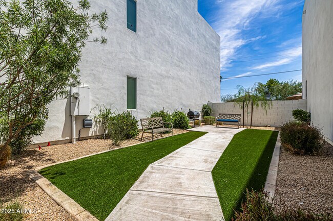 Building Photo - 6610 N 16th St