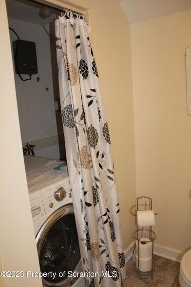 Building Photo - 63 Shore Dr