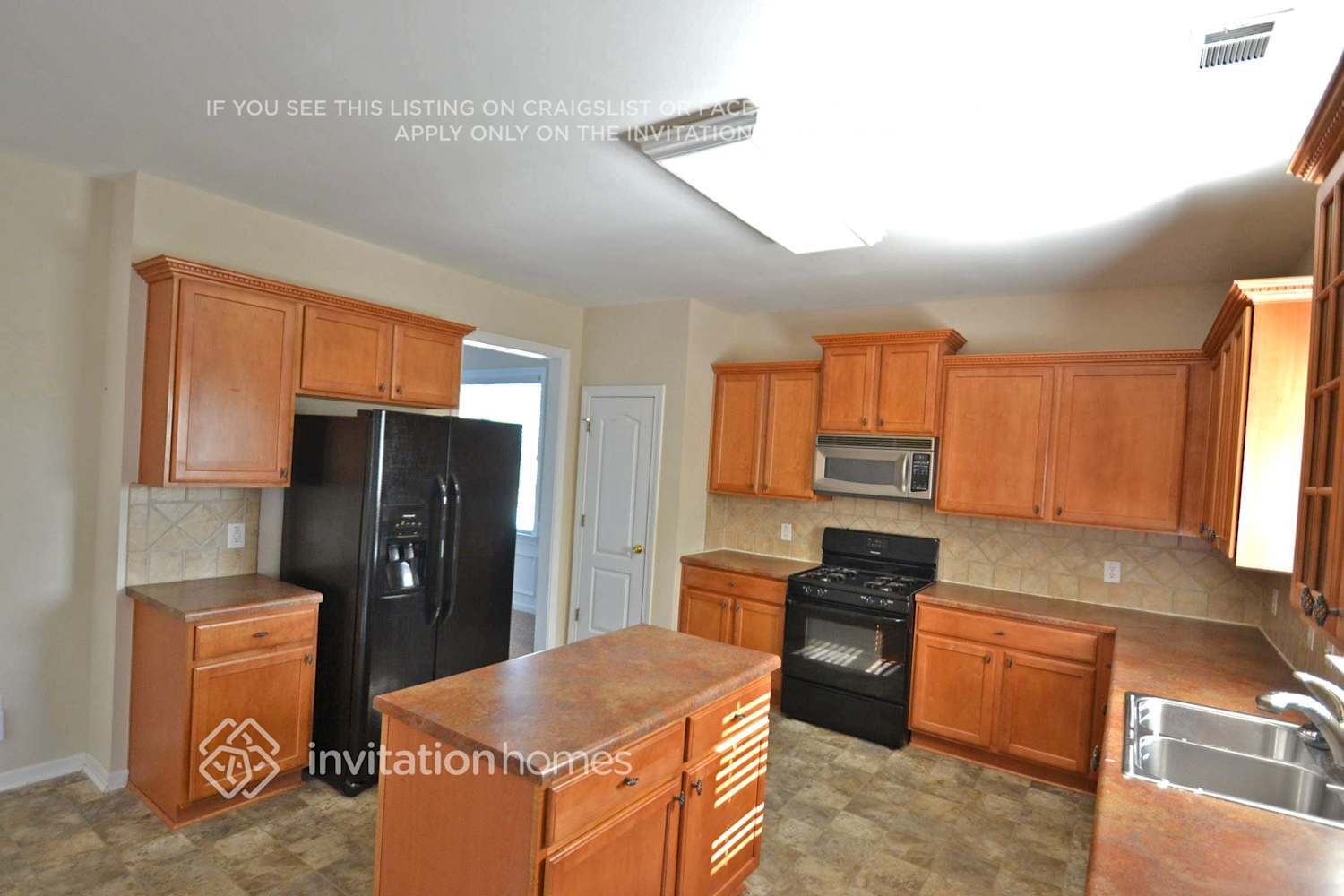 Building Photo - 1383 Sandrock Ln SW