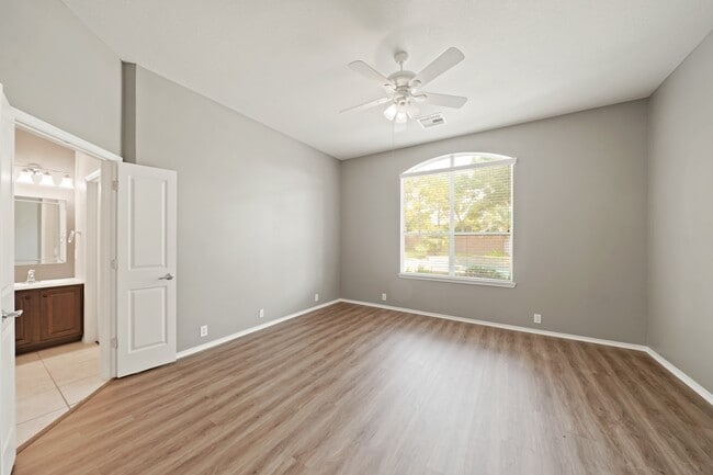 Building Photo - 5710 Everhart Manor Ln