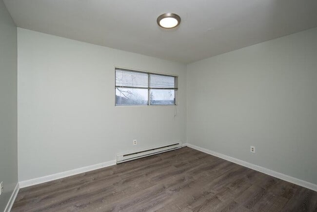 Building Photo - 69 Ives Ct