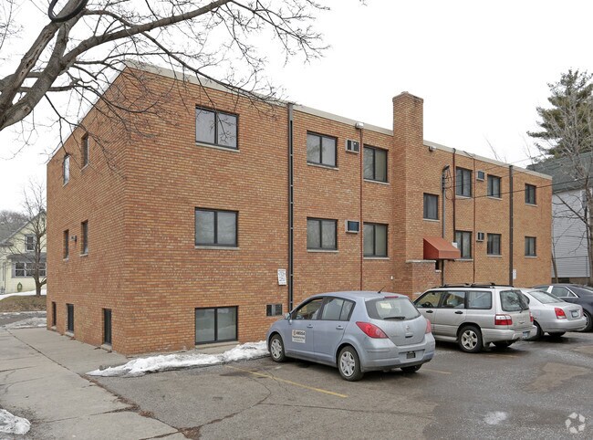 Building Photo - 914 Thomas Ave