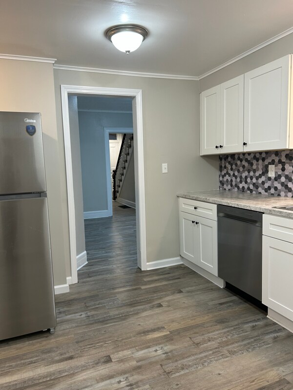 Building Photo - 133 W Van Buren St