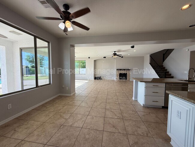 Building Photo - 4287 S Kimberlee Dr
