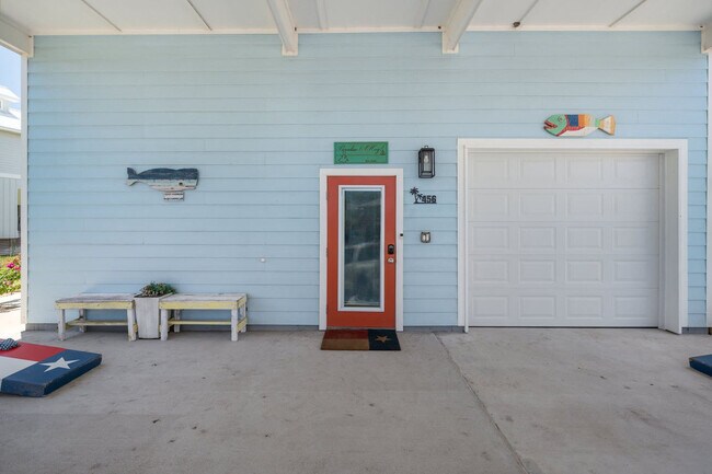 Building Photo - 456 Paradise Pointe Dr