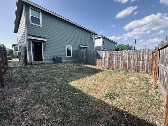 Building Photo - 7356 Misty Ridge Dr