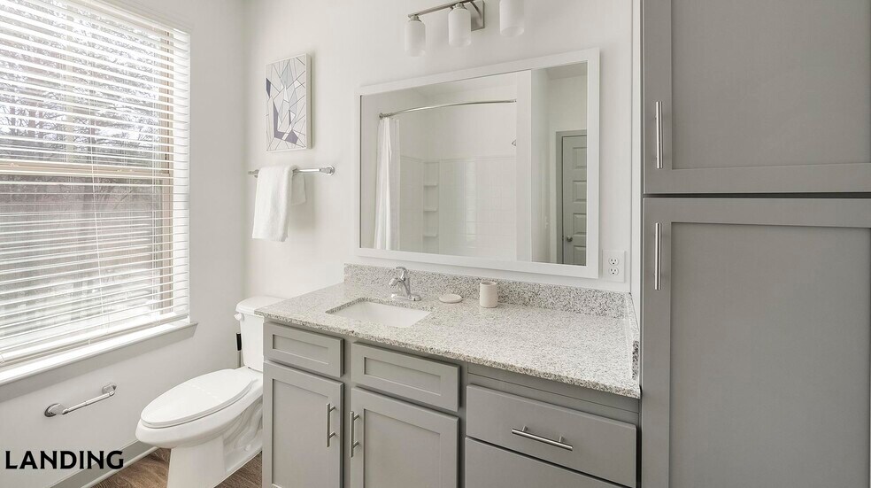 Building Photo - 100 Wildwood Ct