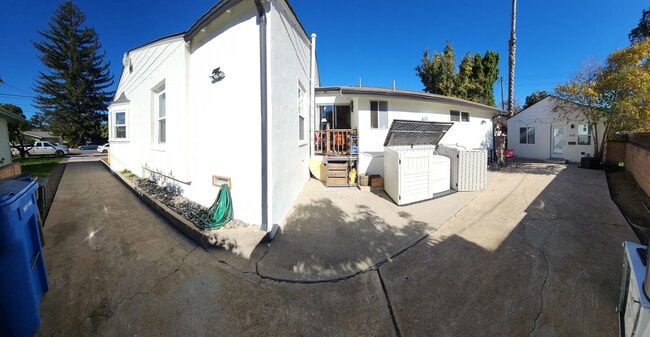 Building Photo - 7 Bedroom 3 bath home close to POLY!!!!