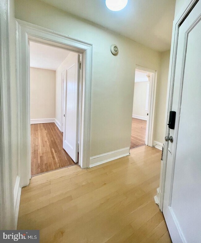 Building Photo - 4915 Wynnefield Ave