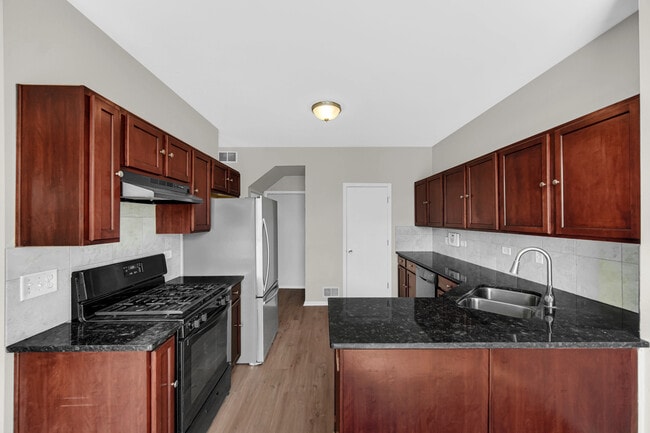 Building Photo - 5005 Corning Ct