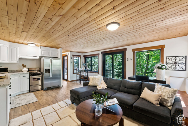 Building Photo - 7110 Stagecoach Dr