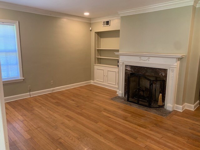 Building Photo - 264 Patterson St