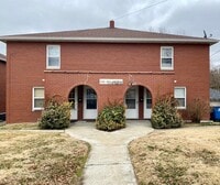Building Photo - One bedroom apartment in Alton