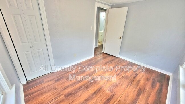 Building Photo - 3553 Owen Ave