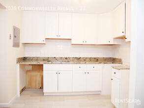 Building Photo - Beautiful 1 Bedroom Boston Apartment