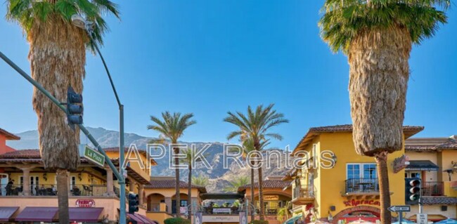 Building Photo - 1050 Ramon Rd