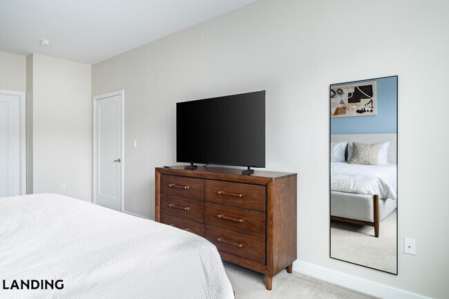 Building Photo - 100 Lexington St