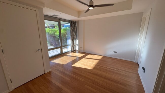Building Photo - Experience Luxury Living at Optima Camelba...