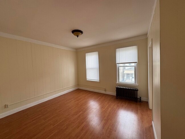 Building Photo - 16 Cutler St