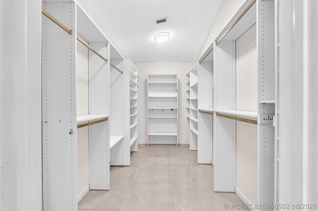 Building Photo - 22595 Esplanada Cir