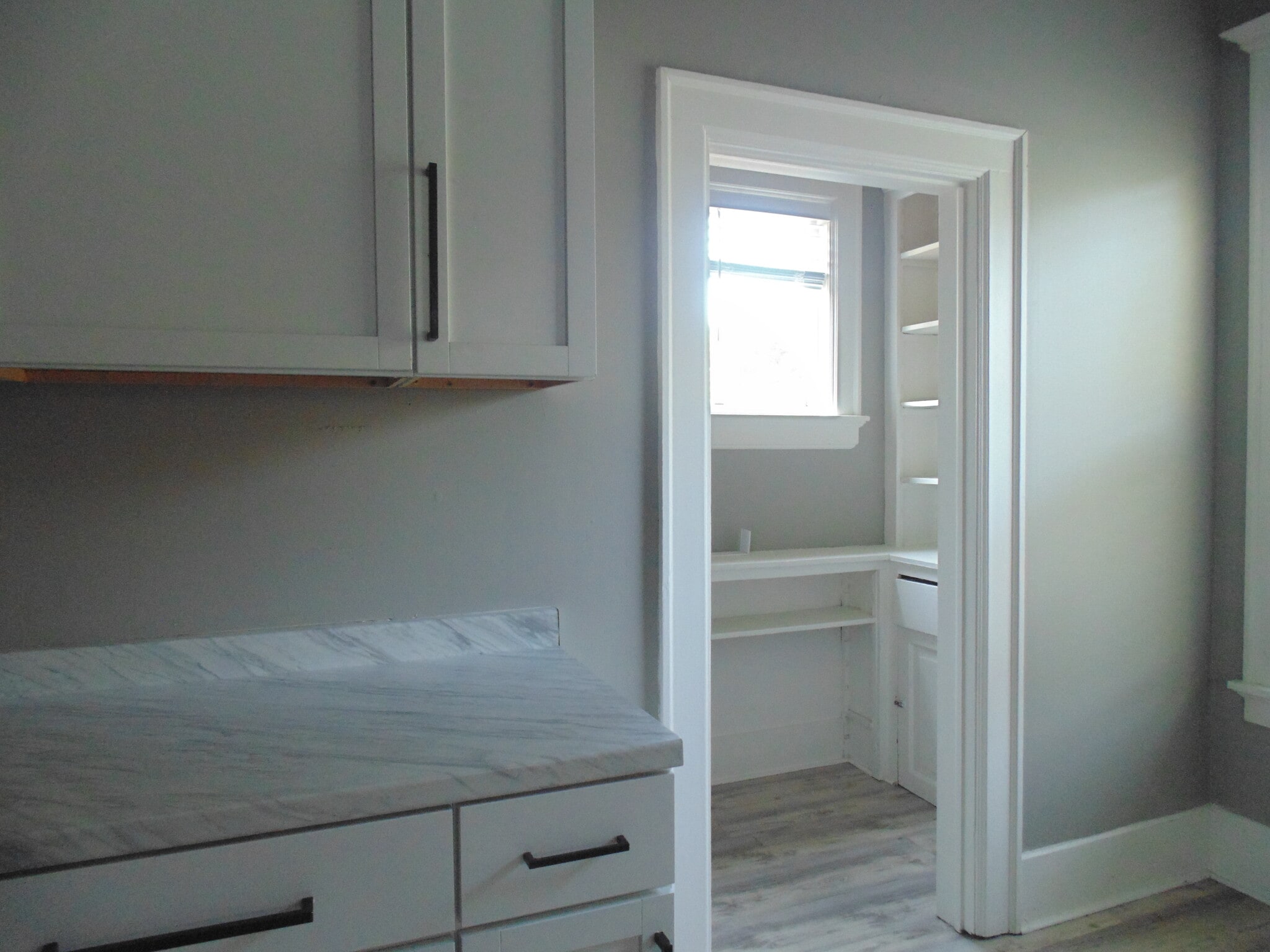 Kitchen Pantry - 2831 W Juneau Ave