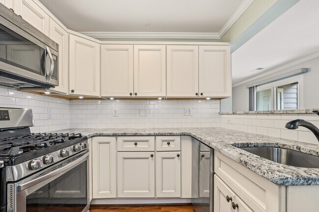 Building Photo - 9060 Gracious End Ct