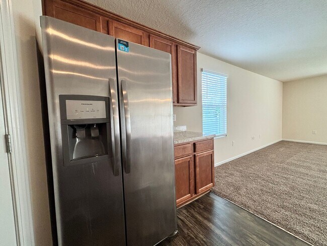 Building Photo - 1763 Eagle View Way
