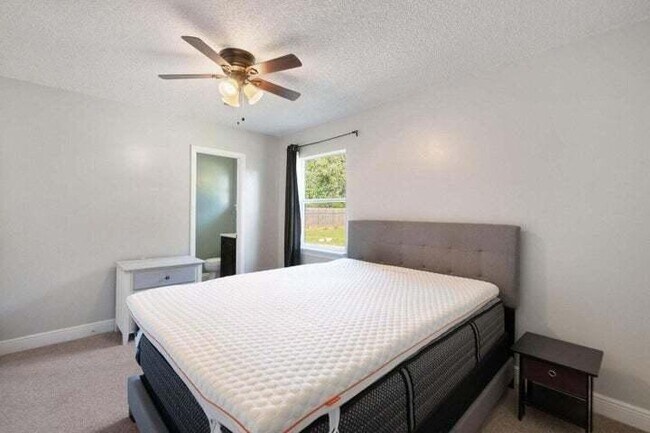 Building Photo - 2456 SE Melaleuca Blvd