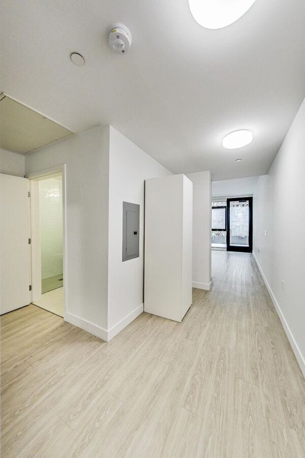 Building Photo - 4435 Piedmont Ave