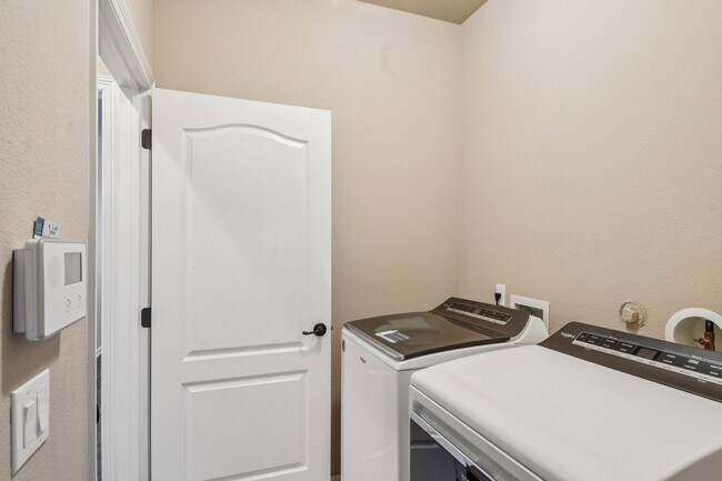 Building Photo - 13900 Ashton Woods Cir