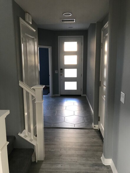 Building Photo - 8506 Sandstone Pl