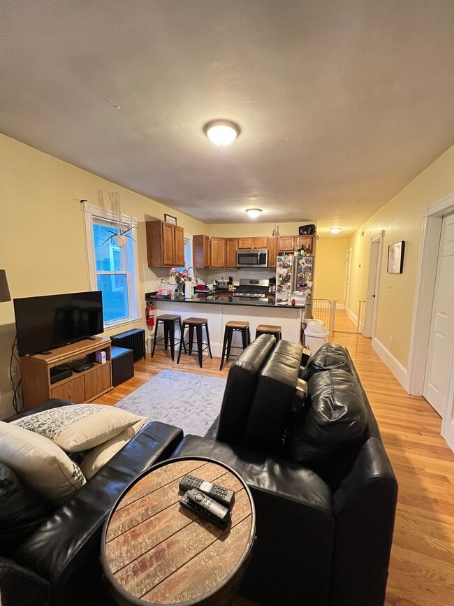 Building Photo - 42-44 Gorham St