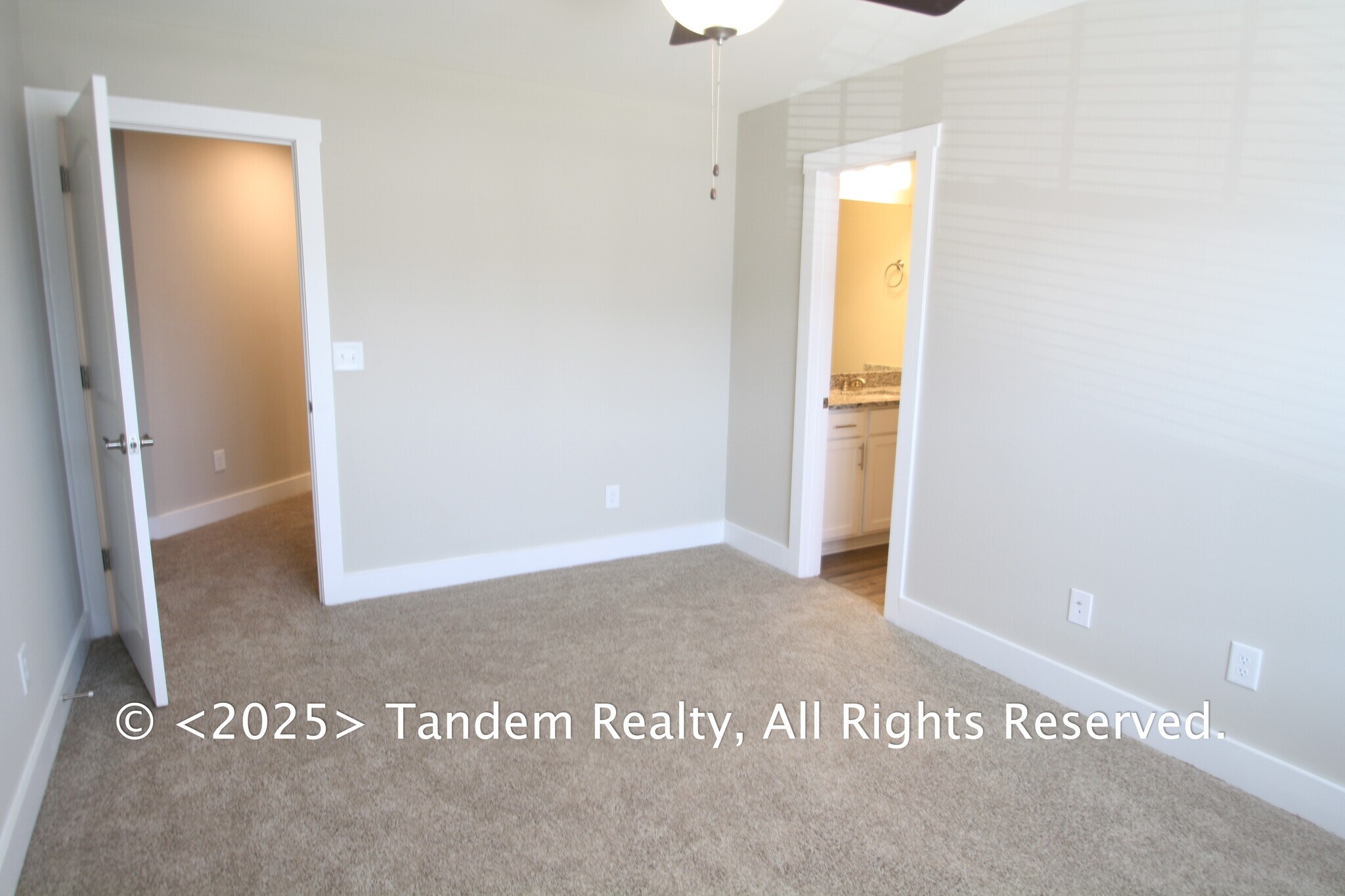 Building Photo - 128 Dry Creek Commons Dr